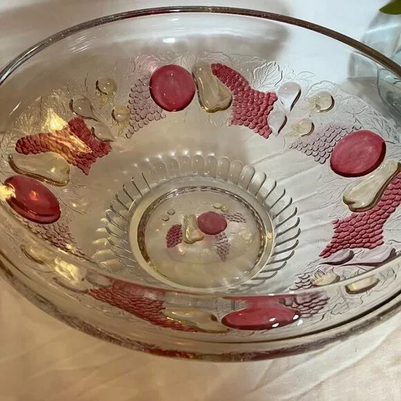 Westmoreland Glass Della Robbia Fruit Bowl Vintage EUC - Picture 6 of 14